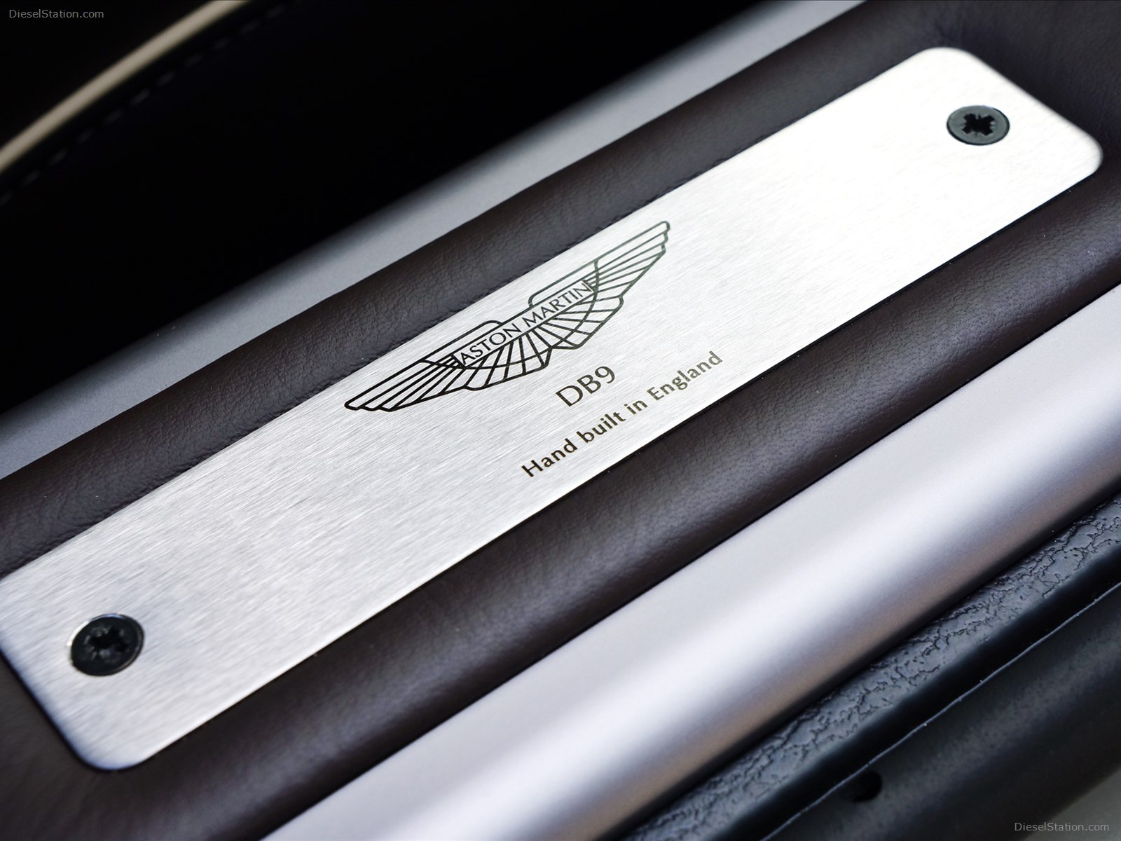 Aston Martin DB9 2013